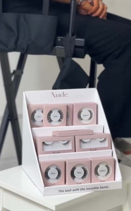 Lash stand