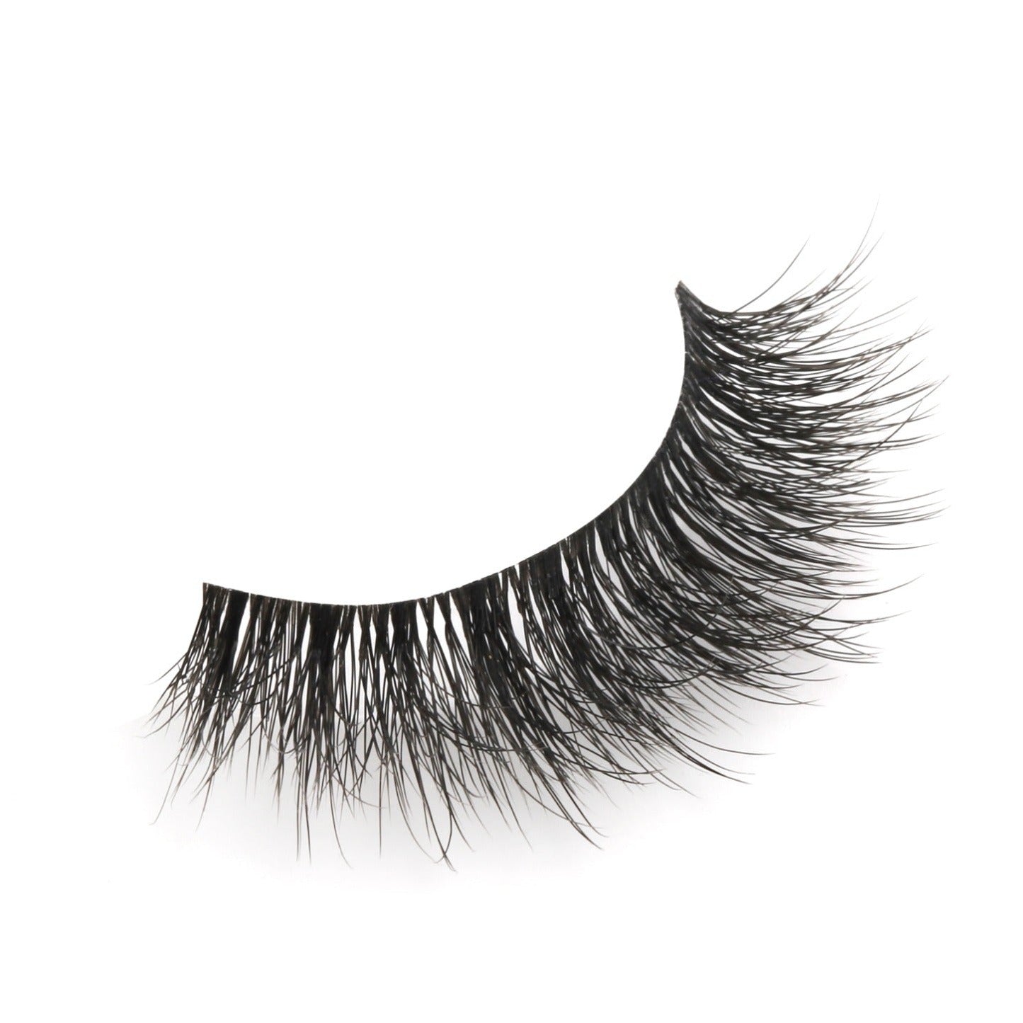 Natural short eyelashes