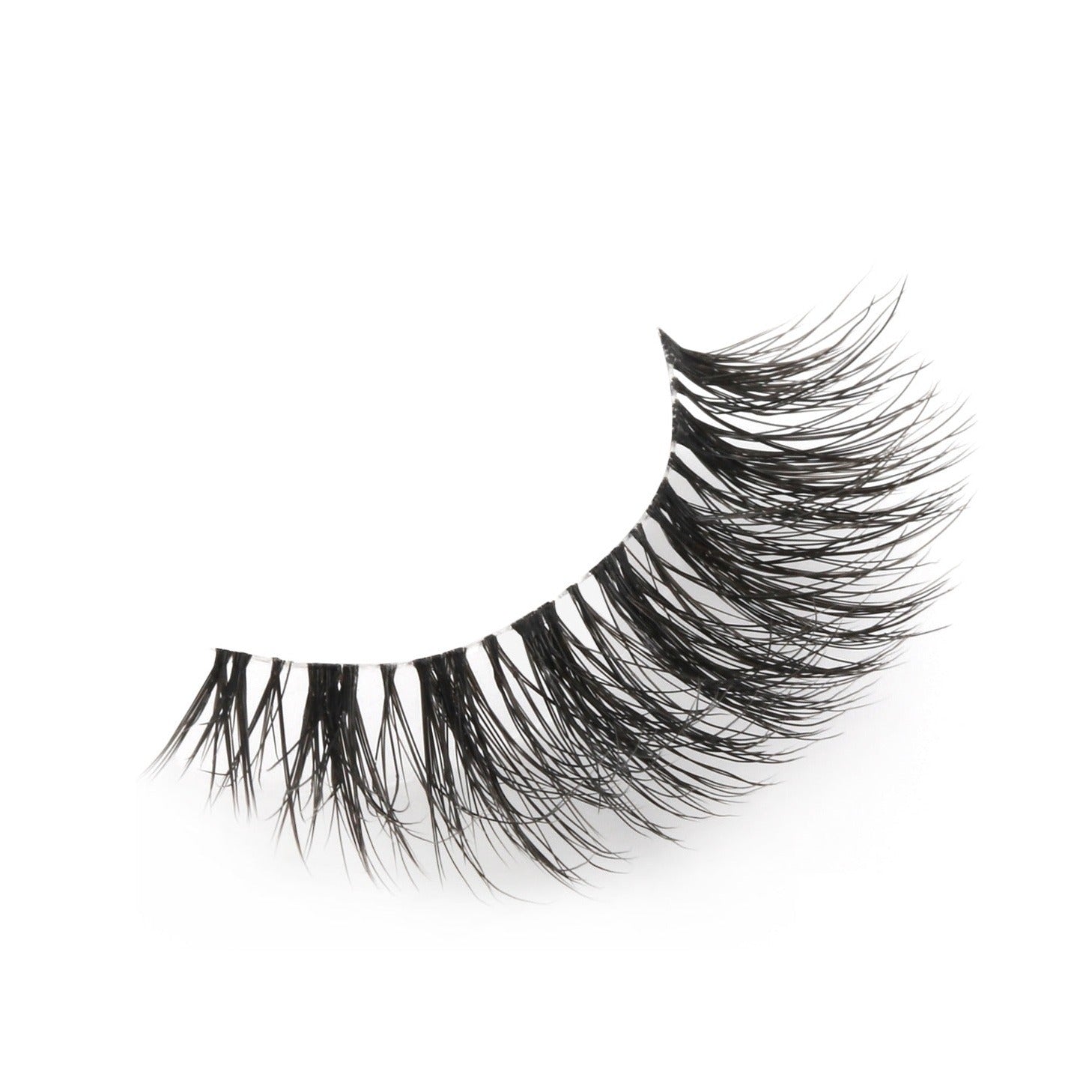 Natural wispy lashes